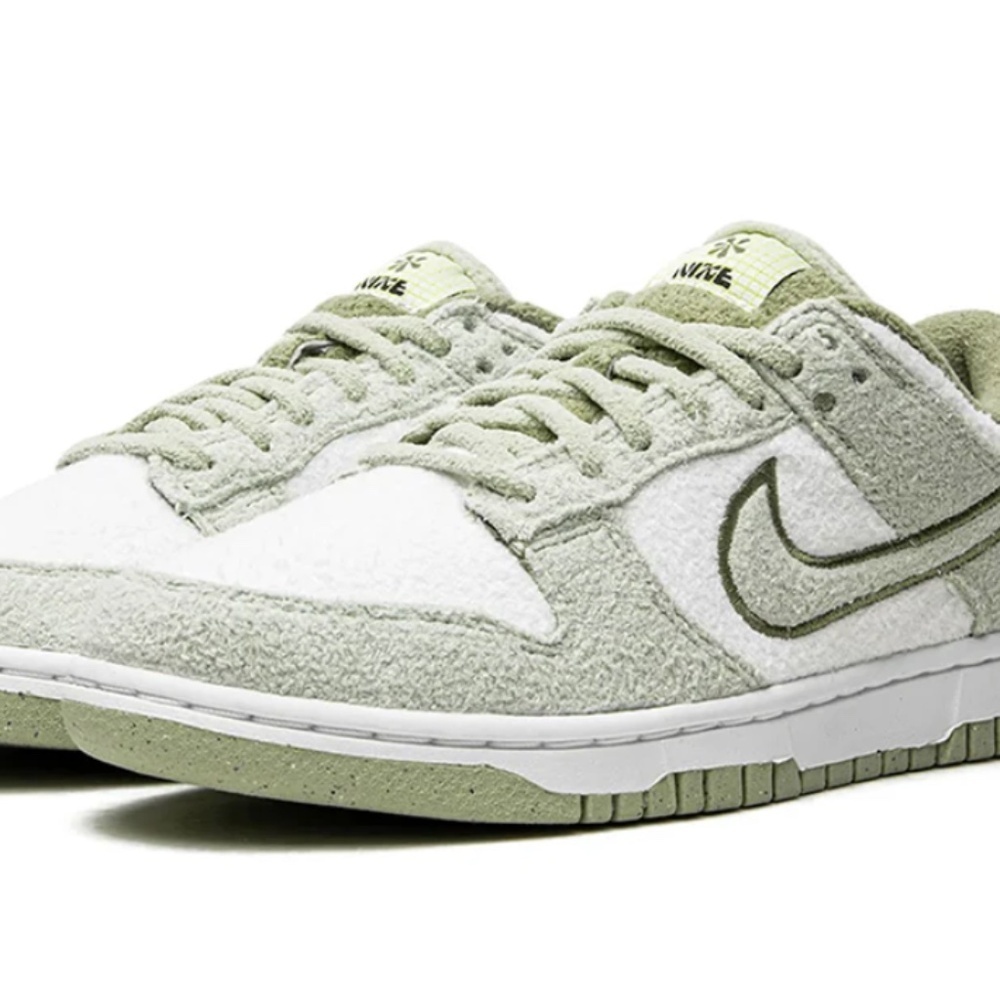 Nike Dunk Low SE 'Fleece Honeydew Women's 7.5